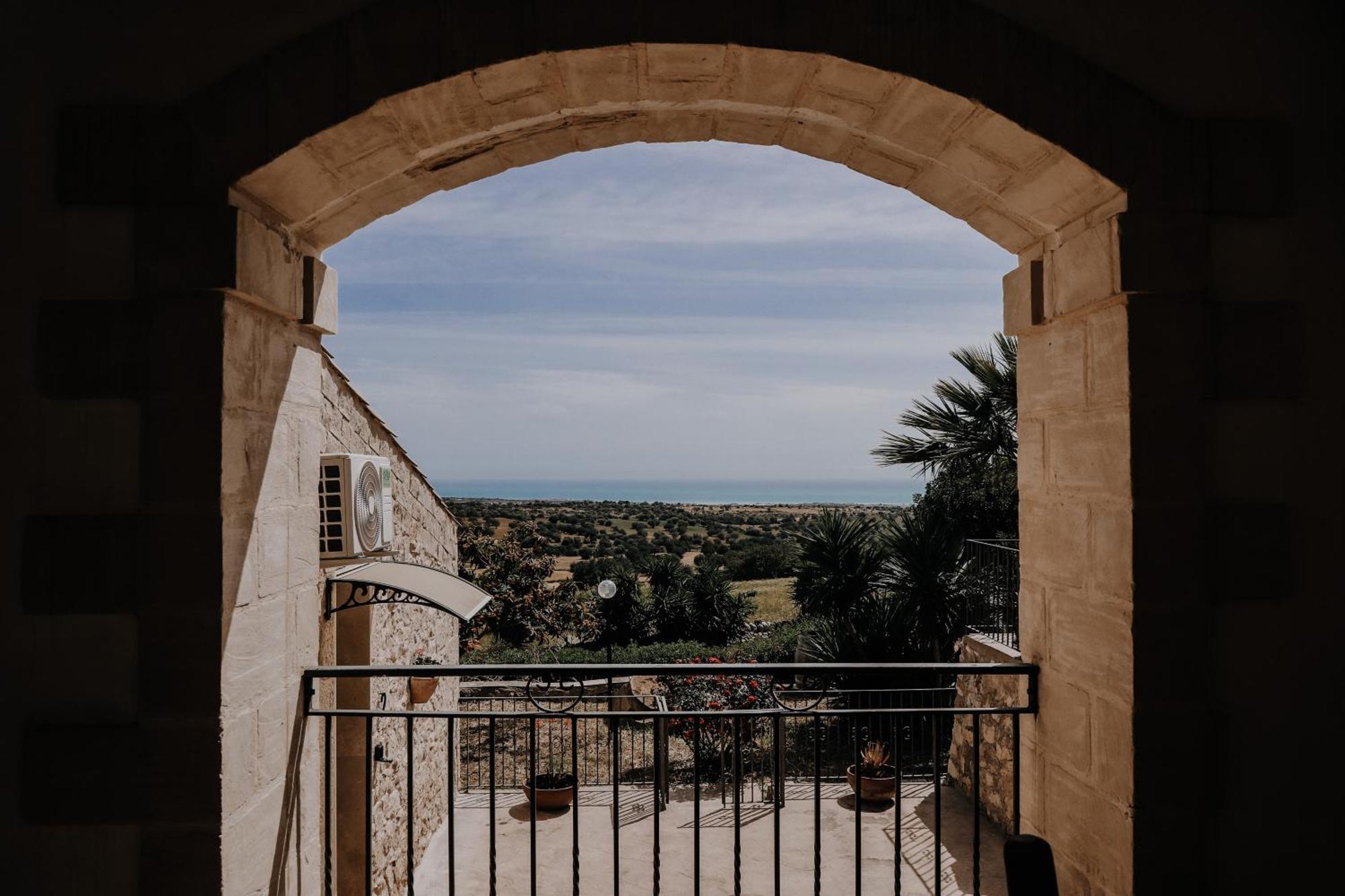 Balcone Mediterraneo - Donnalucata & Marina Di Alojamento de Turismo Rural